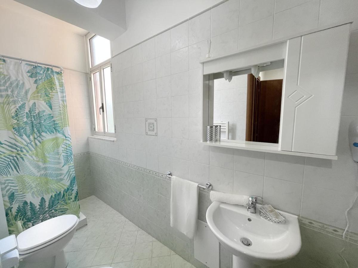 Flavia Apartment Кастелламмаре-ди-Стабия Экстерьер фото